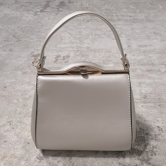 Beige/gold cross body. - Picture 1 of 4